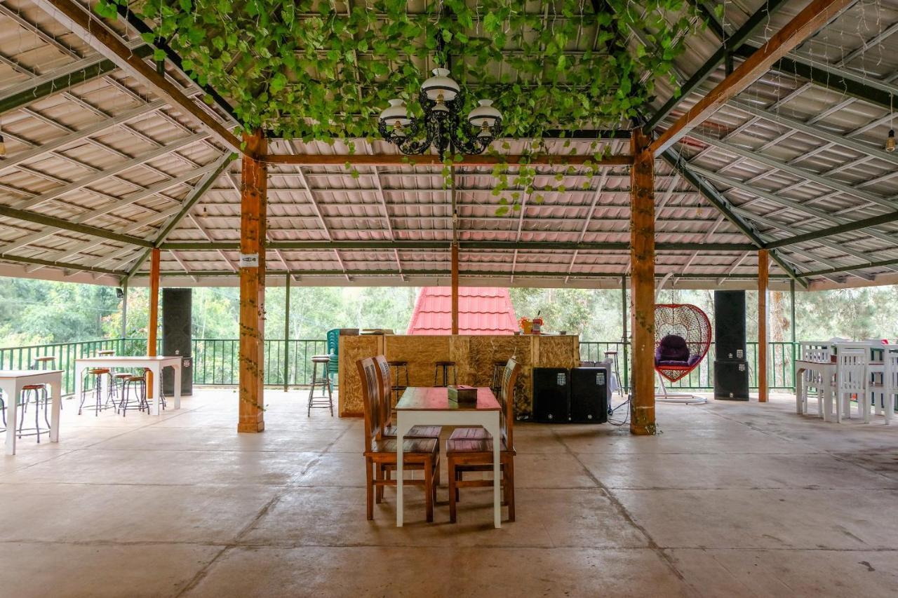 Oyo 1175 Oemah Djowo Resort Magetan Ngoại thất bức ảnh
